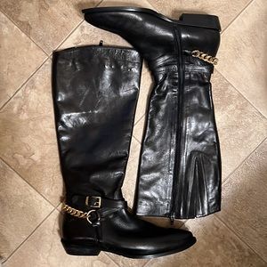 NWOT Women’s Black Primadonna Zip Leather Boots with Gold Chain Detail Size 40